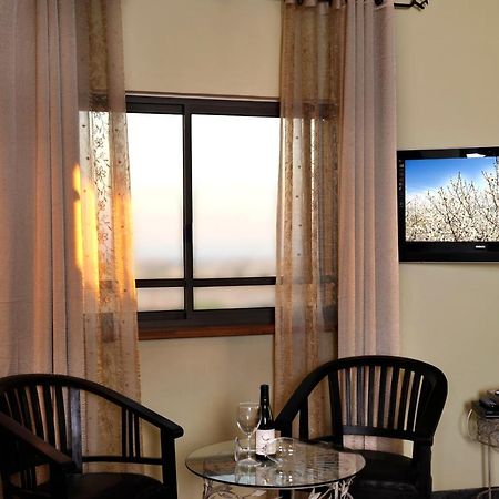 Villa Golan Касрін Екстер'єр фото