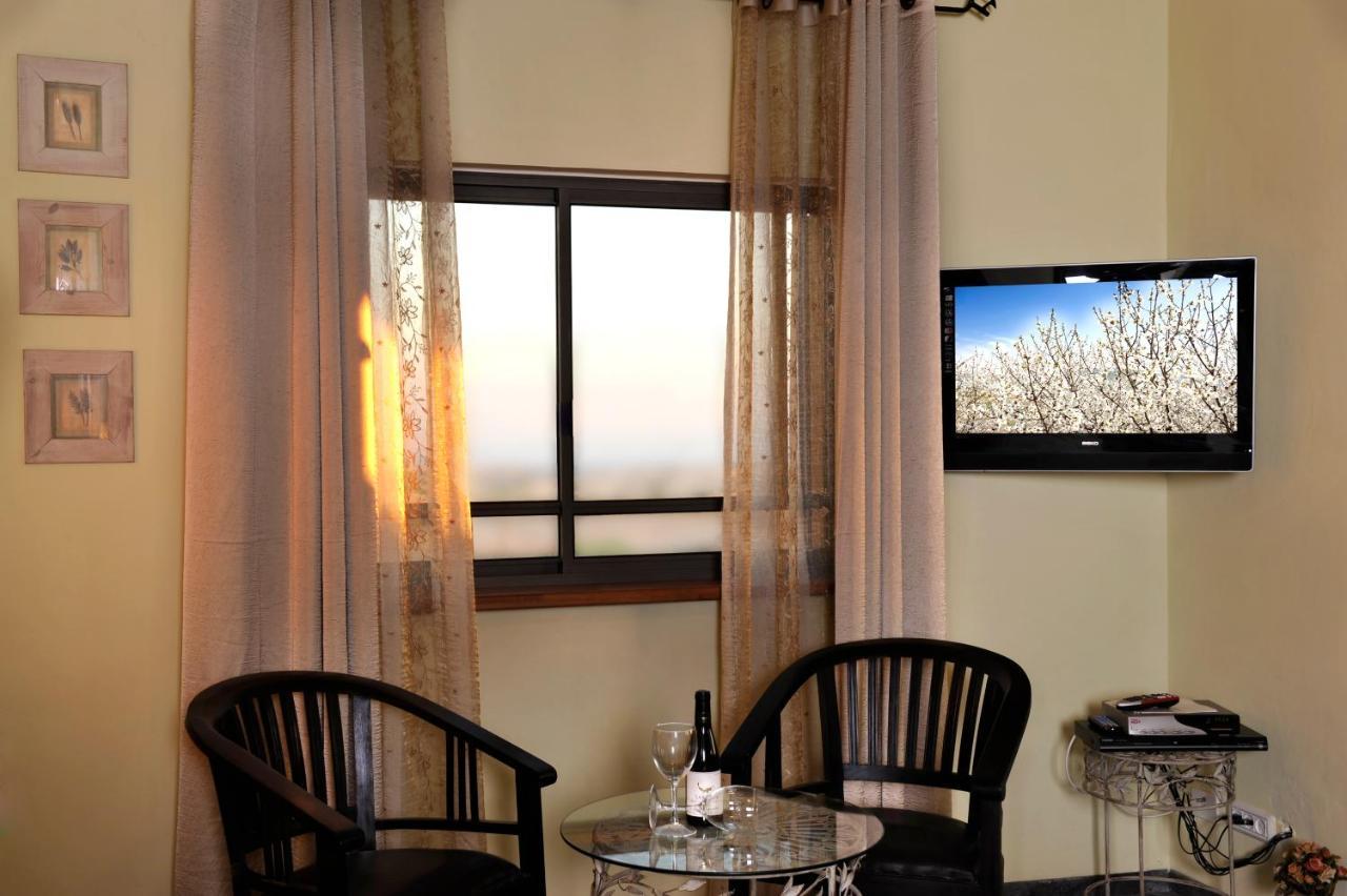 Villa Golan Касрін Екстер'єр фото